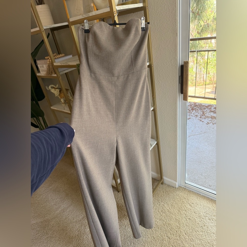 Aritzia Strapless Tailored Jumpsuit – Size 8